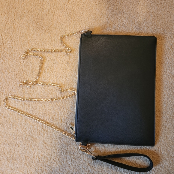 Michelle O Clutch - Picture 2 of 4